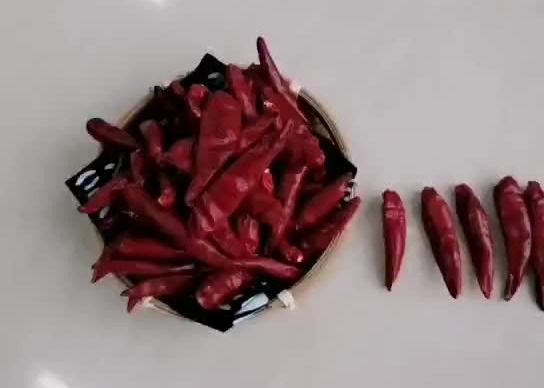 20000SHU Chińska suszona czerwona papryka chili 12% wilgoci z łodygą