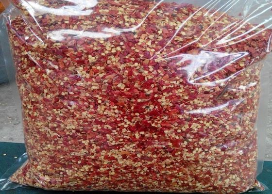 Kruszone suszone czerwone płatki chili bez łodyg 1mm 12% wilgotności przyprawa do żywności
