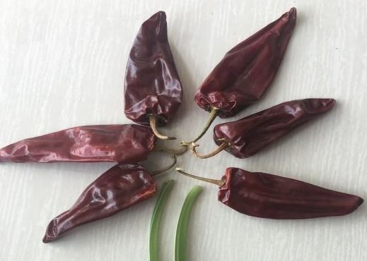 KOSHER Suszone Guajillo Chili Gorące 500SHU Z czy bez zanieczyszczenia łodygi 0,3% Maksymalny produkt