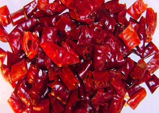 1,5 cm suszone kruszone czerwone papryki 8% wilgoci w płatkach papryki chili