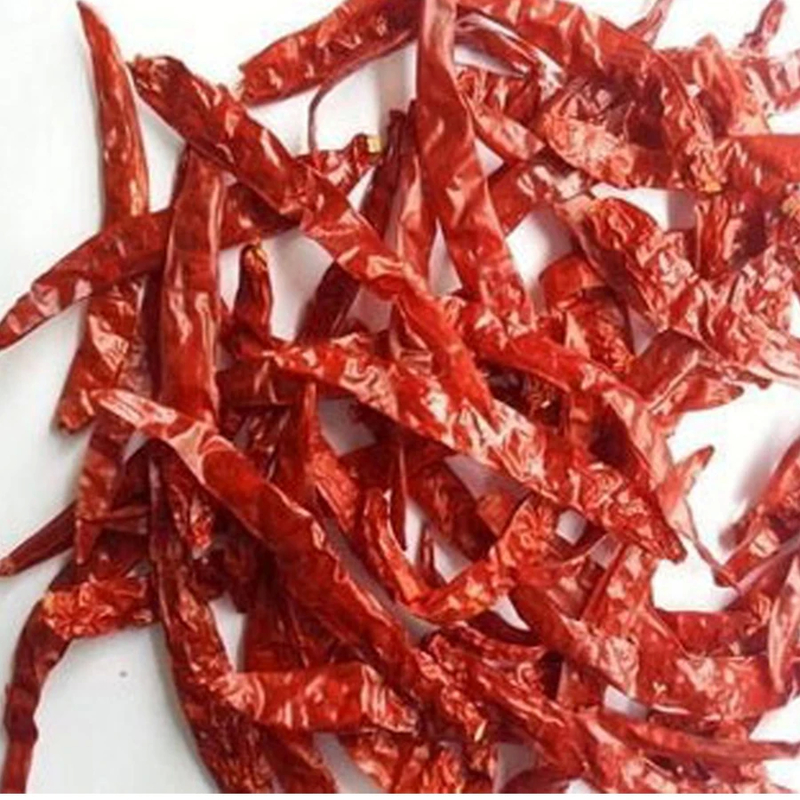 Autentyczny proszek z czerwonej papryki chili / proszek z suchego zielonego chili do pikantnych kreacji kulinarnych